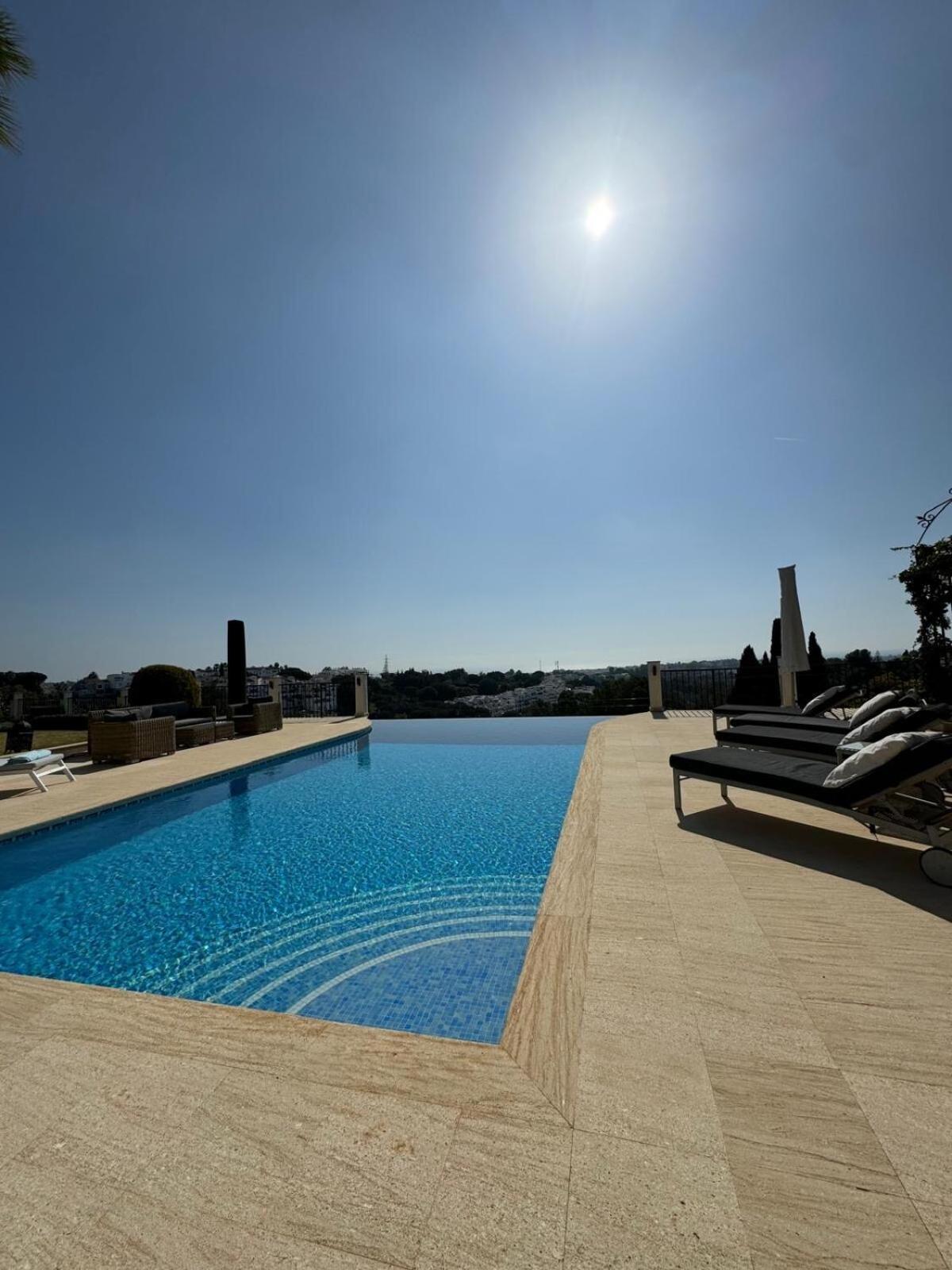 El Herrojo Luxe Retreat By Host Lovers Benahavis Exterior photo